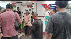 Tuduhan Pungli Di SPBU Di Anggap Tidak Berdasar, Masyarakat Bersuara Saat Berjumpa Dengan Puluhan Awak Media